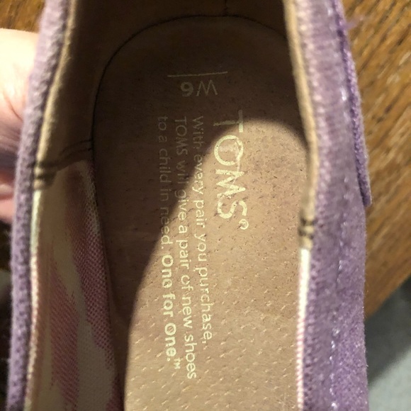 Toms size 6 purple canvas wedges - Picture 6 of 6